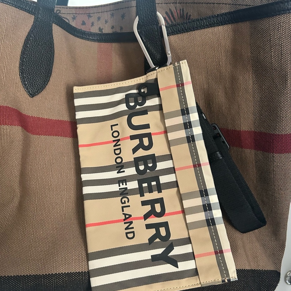 Burberry Ecru and Red Webbing Wristlet with strap - Picture 5 of 7